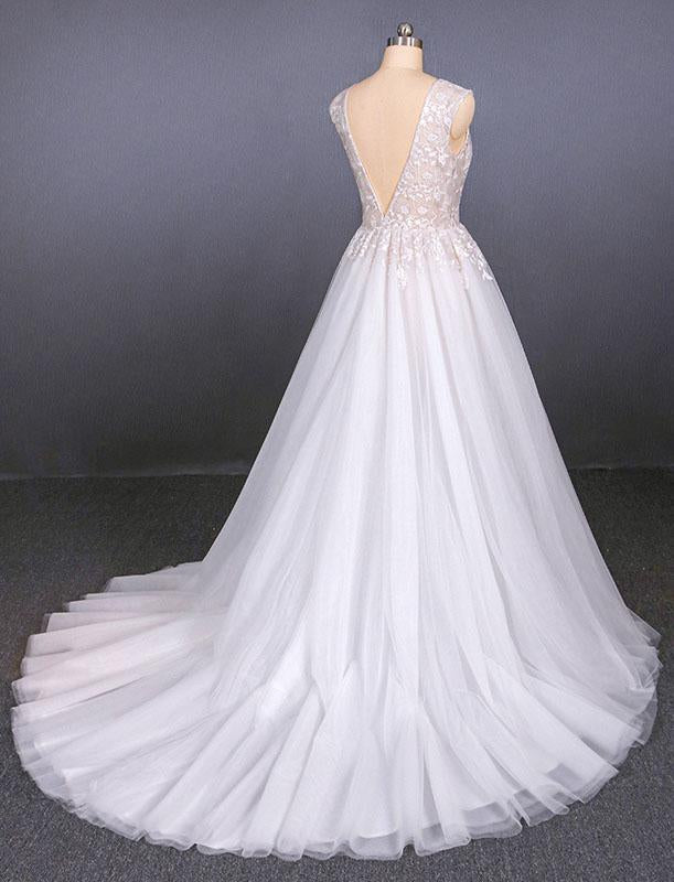 A Line Straps V Neck Lace Appliques Tulle Wedding Dresses Long Wedding Gowns STC15034
