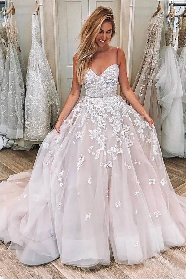 Charming Lace Appliques Spaghetti Straps Sweetheart Ball Gown Wedding Dresses