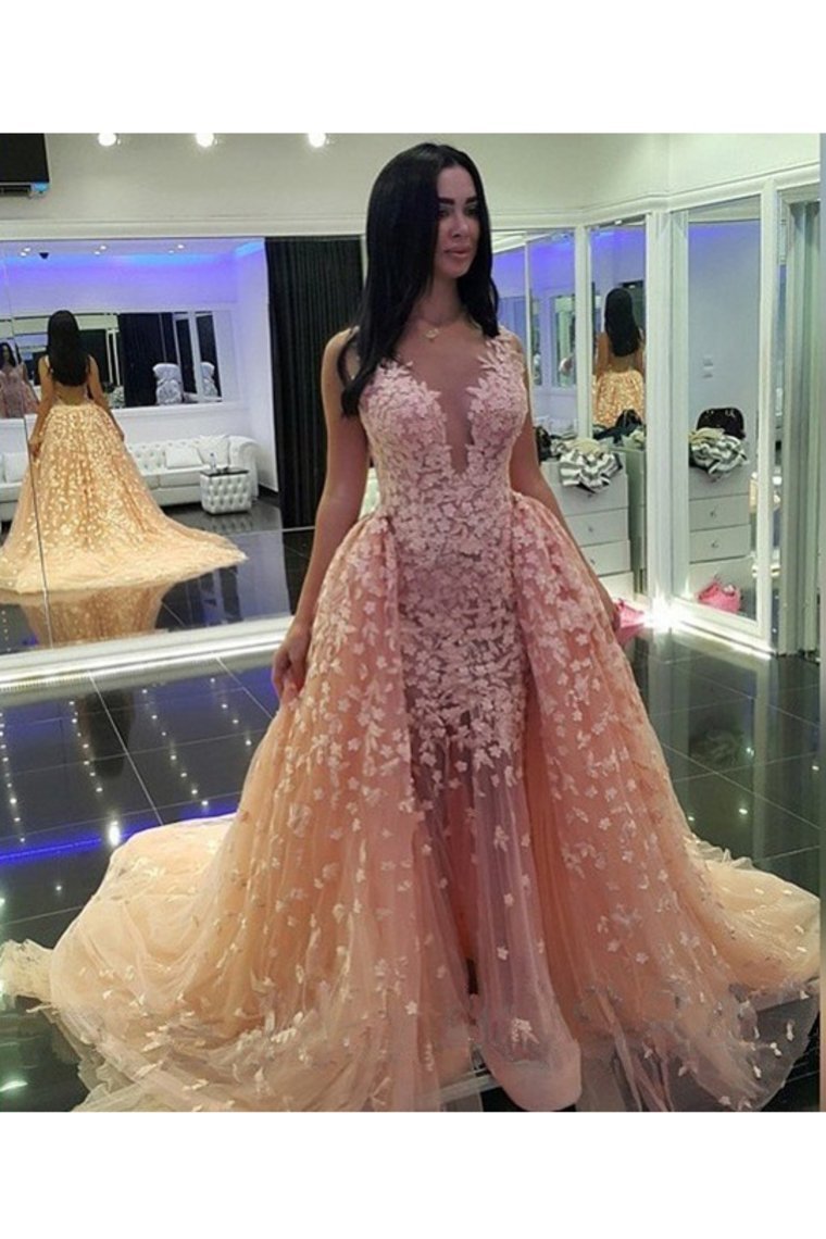 2024 Tulle V Neck With Applique Prom Dresses Mermaid Court Train