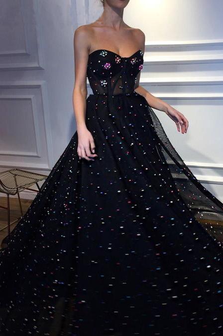 Elegant A Line Sweetheart Strapless Black Tulle Prom Dresses with Beading STC15578