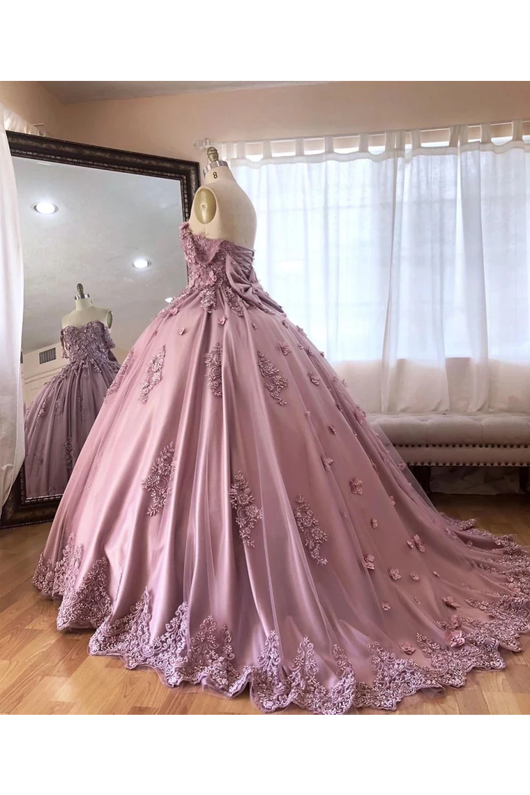 Ball Gown Off The Shoulder Tulle Quinceanera Dress With Lace Appliques Puffy Prom STCP3HM7KB3