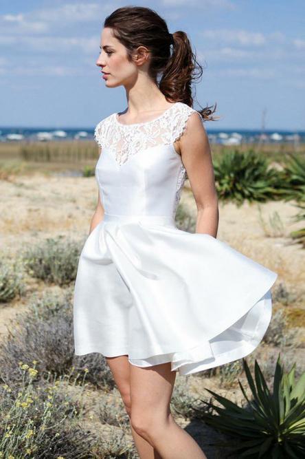 A Line Round Neck Open Back Short Beach Wedding Dress with Lace Pockets STC15018