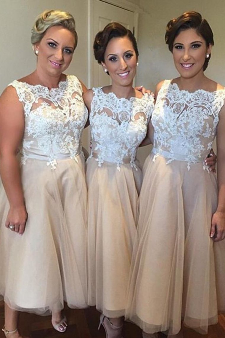 2024 Tulle Scoop Bridesmaid Dresses A Line With