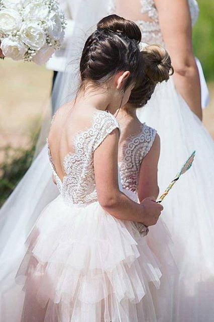 Cute Round Neck White Flower Girl Dresses Open Back Tulle Wedding Party Dresses STC15136