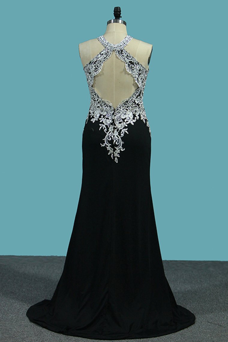 Sexy Open Back Prom Dresses Scoop With Applique And