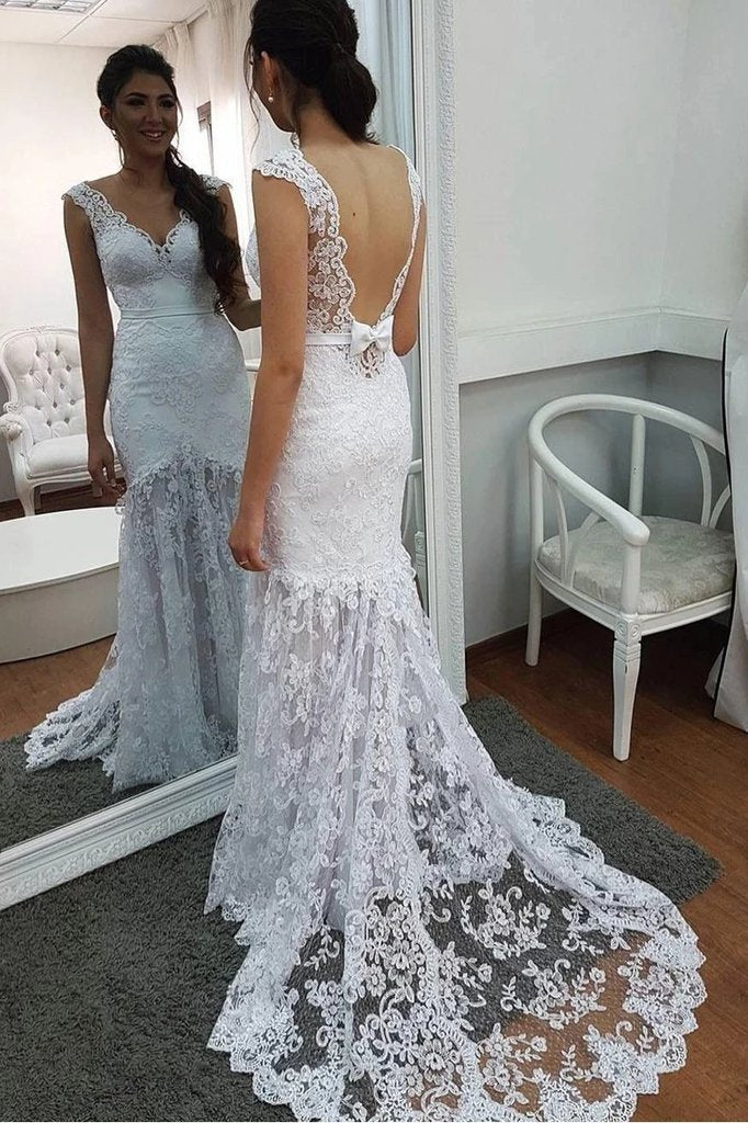 Elegant Mermaid Lace Applique V Neck Wedding Dresses Backless Wedding Gowns STC15180