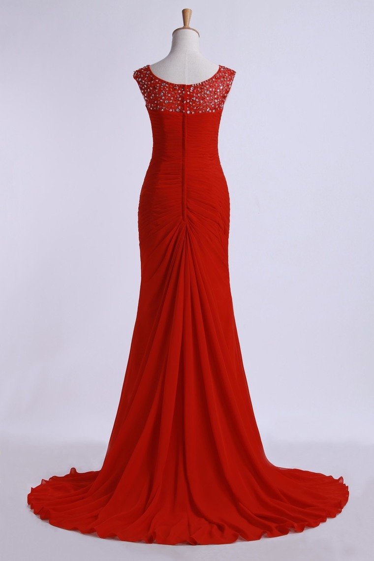 Prom Dresses Off The Shoulder Pleated Bodice Sheath/Column Beaded Court Train
