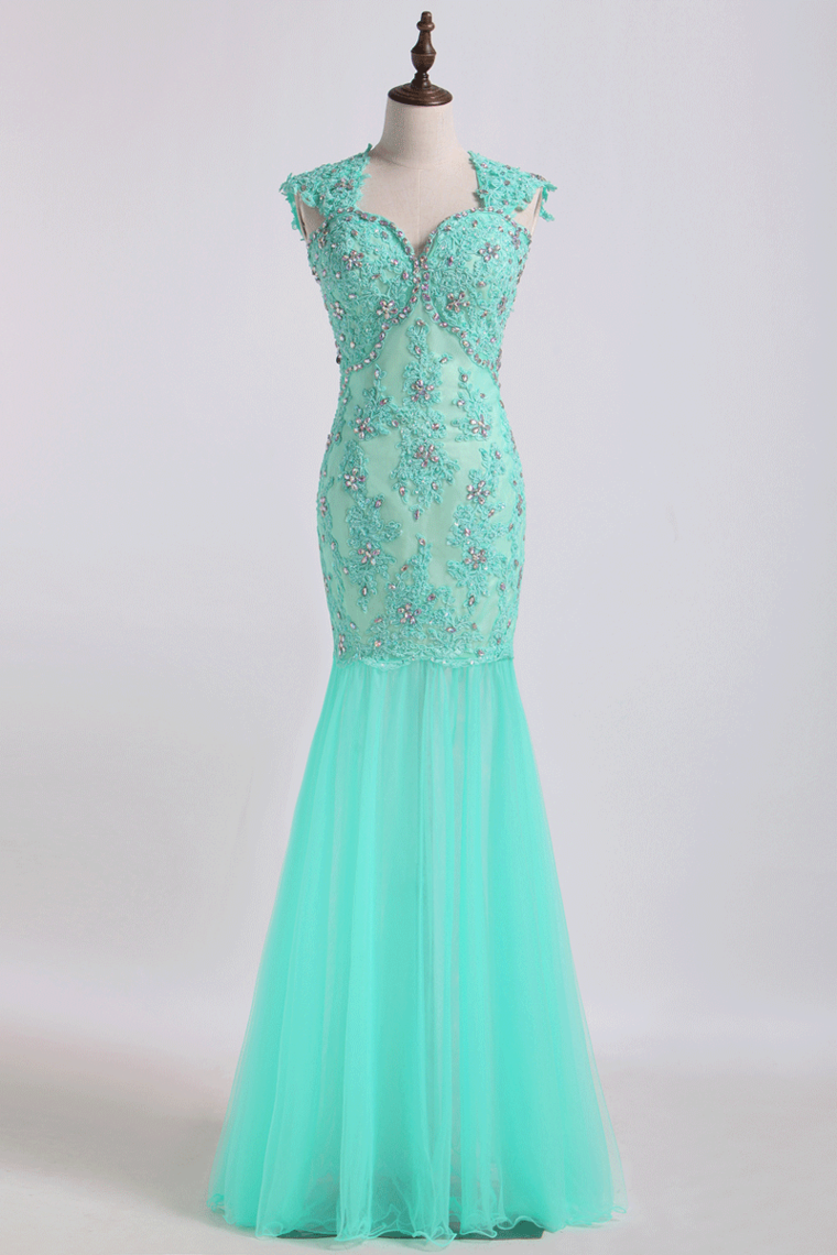 Prom Dresses V Neck Mermaid/Trumpet Champagne With Applique&Beads Floor Length