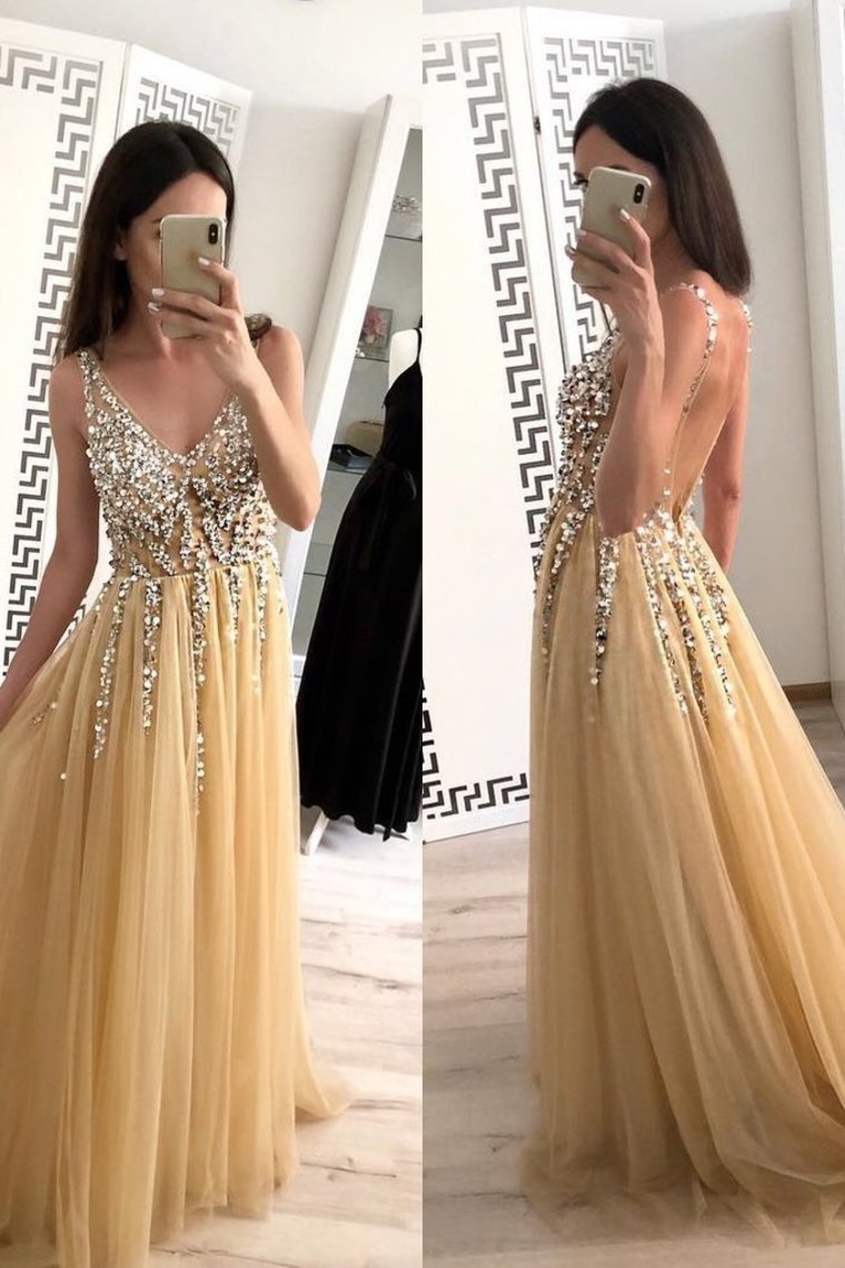 2021 Champagne Tulle Beading A-Line V-Neck Prom Dresses WIth Sweep