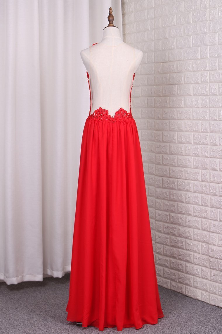 2021 A Line Chiffon Scoop Prom Dresses With Applique And