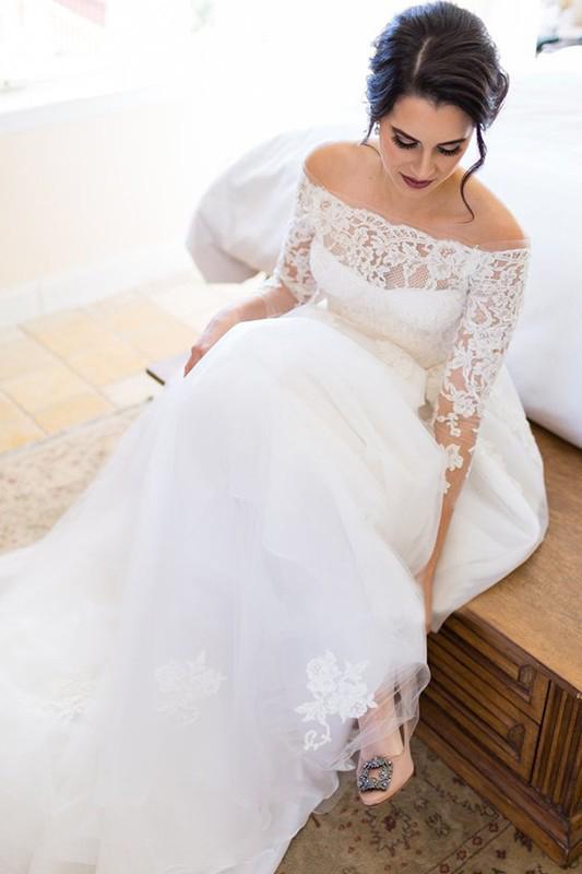 Long Sleeve Off the Shoulder Tulle Wedding Dresses, A line Lace Elegant Wedding Gowns STC15244