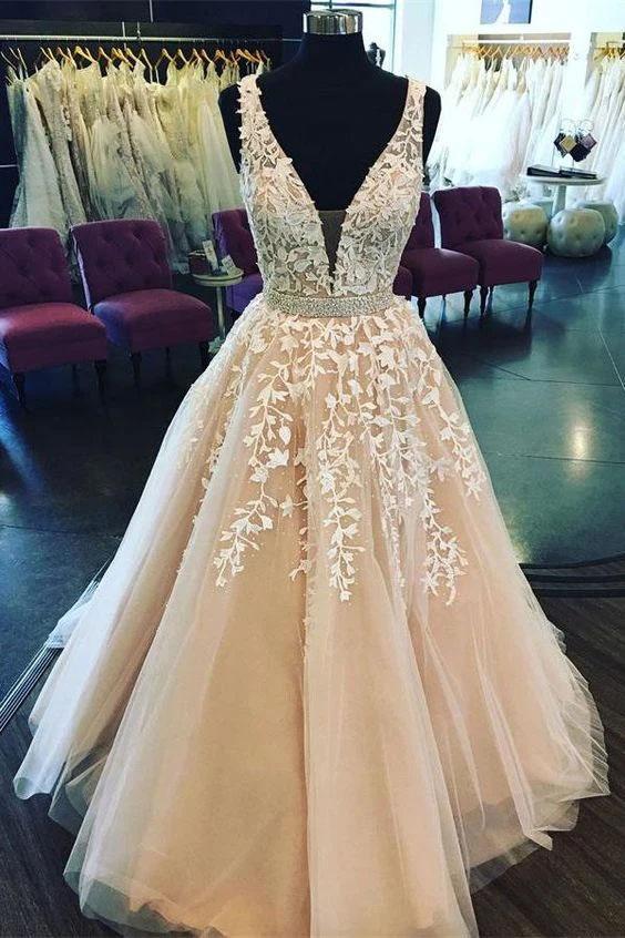 Fashion Ball Gown V Neck Prom Dresses with Appliques and Beads, Quinceanera Dresses STC15582