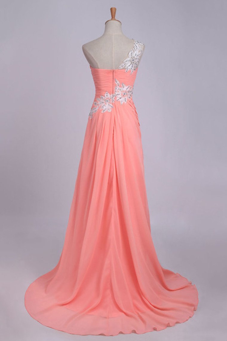 One Shoulder Pleated Bodice With Beaded Applique Court Train Evening Dresses