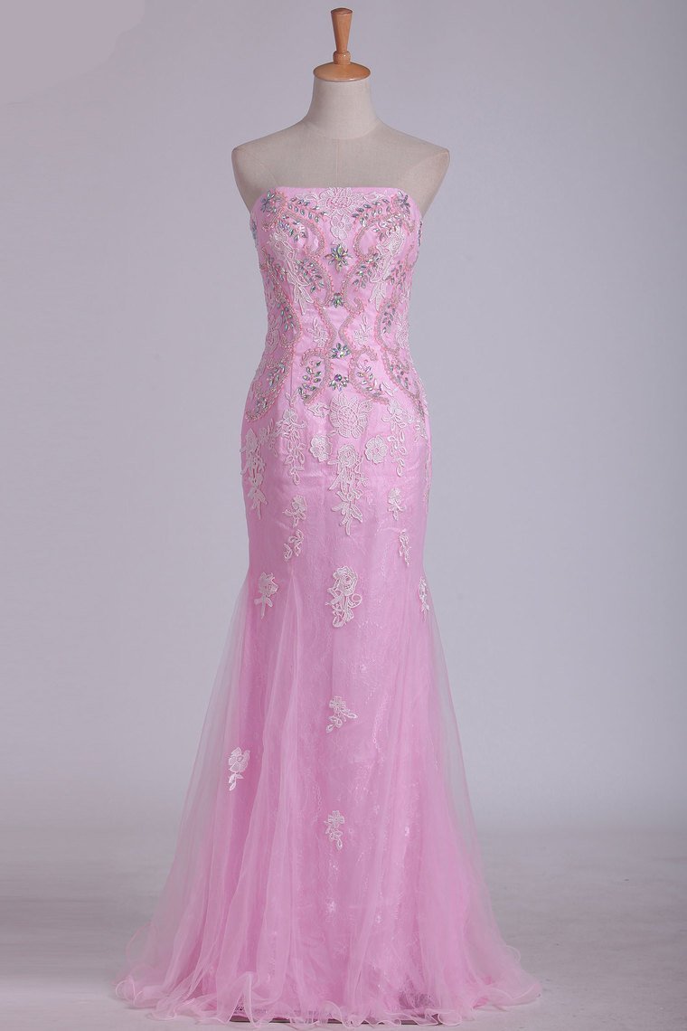 Column Strapless With Beading And Applique Prom Dresses Sweep Train