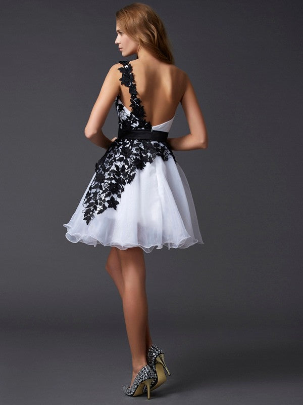 A-Line/Princess One-Shoulder Sleeveless Lace Short Organza Homecoming Dresses TPP0008098